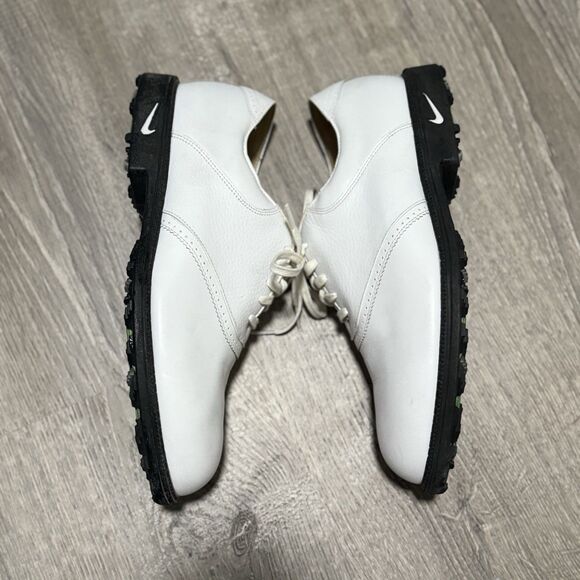 Nike Golf Bella Last Women’s White Leather Air Spike Shoes Size 10 (EU 42) - Picture 3 of 7